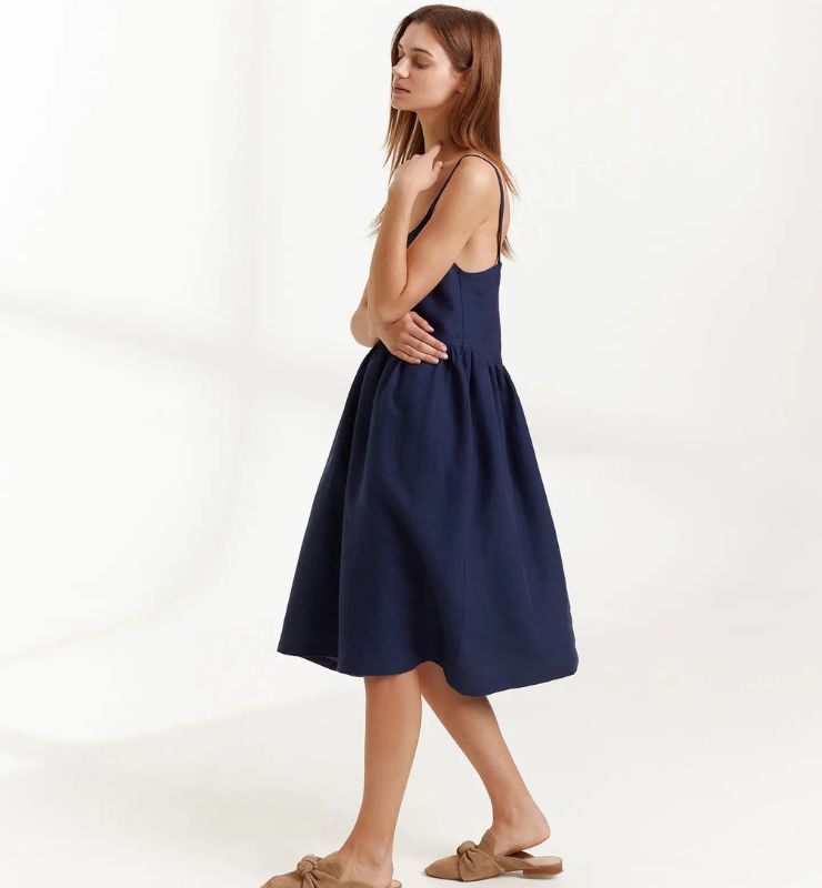 Abito in Lino con Spalline Sottili - Leggero e Naturale