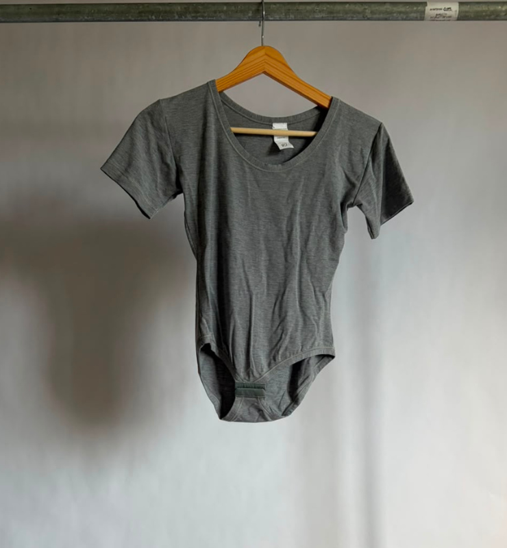 Body manica corta in TENCEL™ grigio