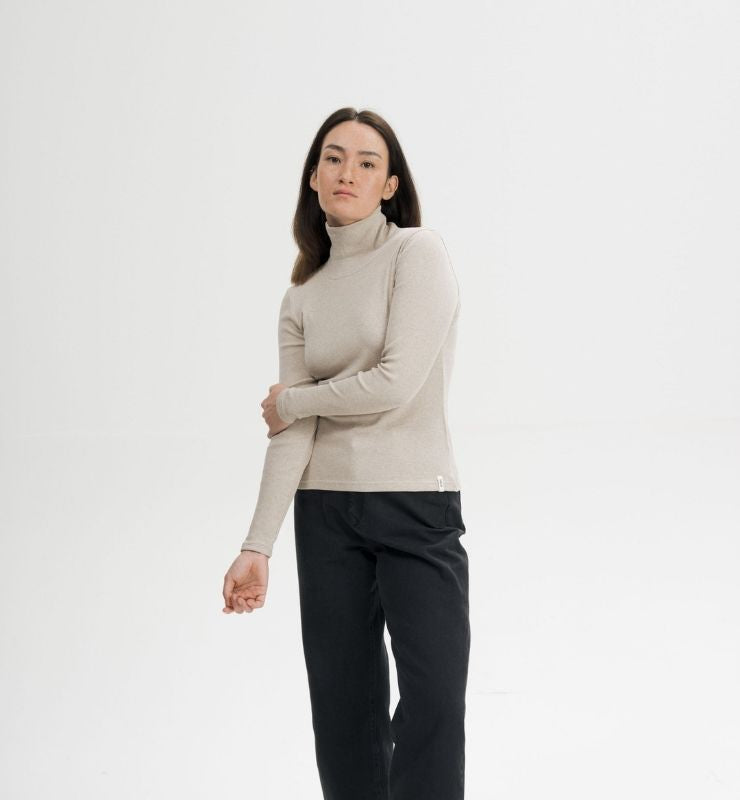 Maglia a collo alto in cotone biologico