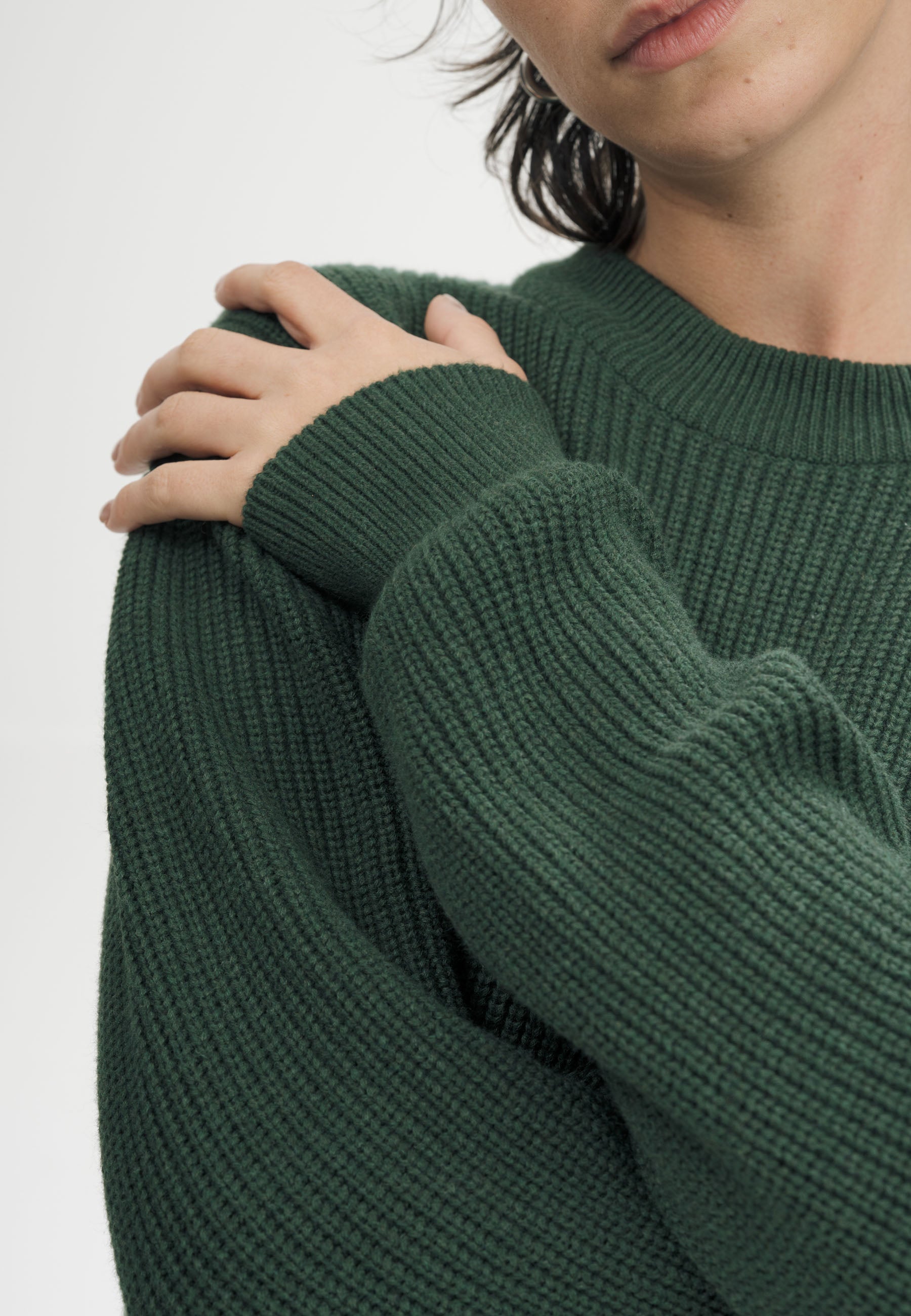 Maglione girocollo a costine in 100% caldo cotone organico