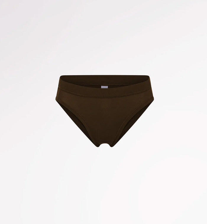 Classic briefs in natural fabric
