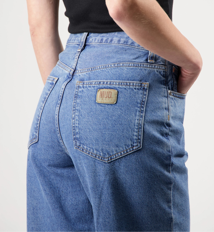 Jeans Donna vita alta barrel in Cotone Biologico e Riciclato