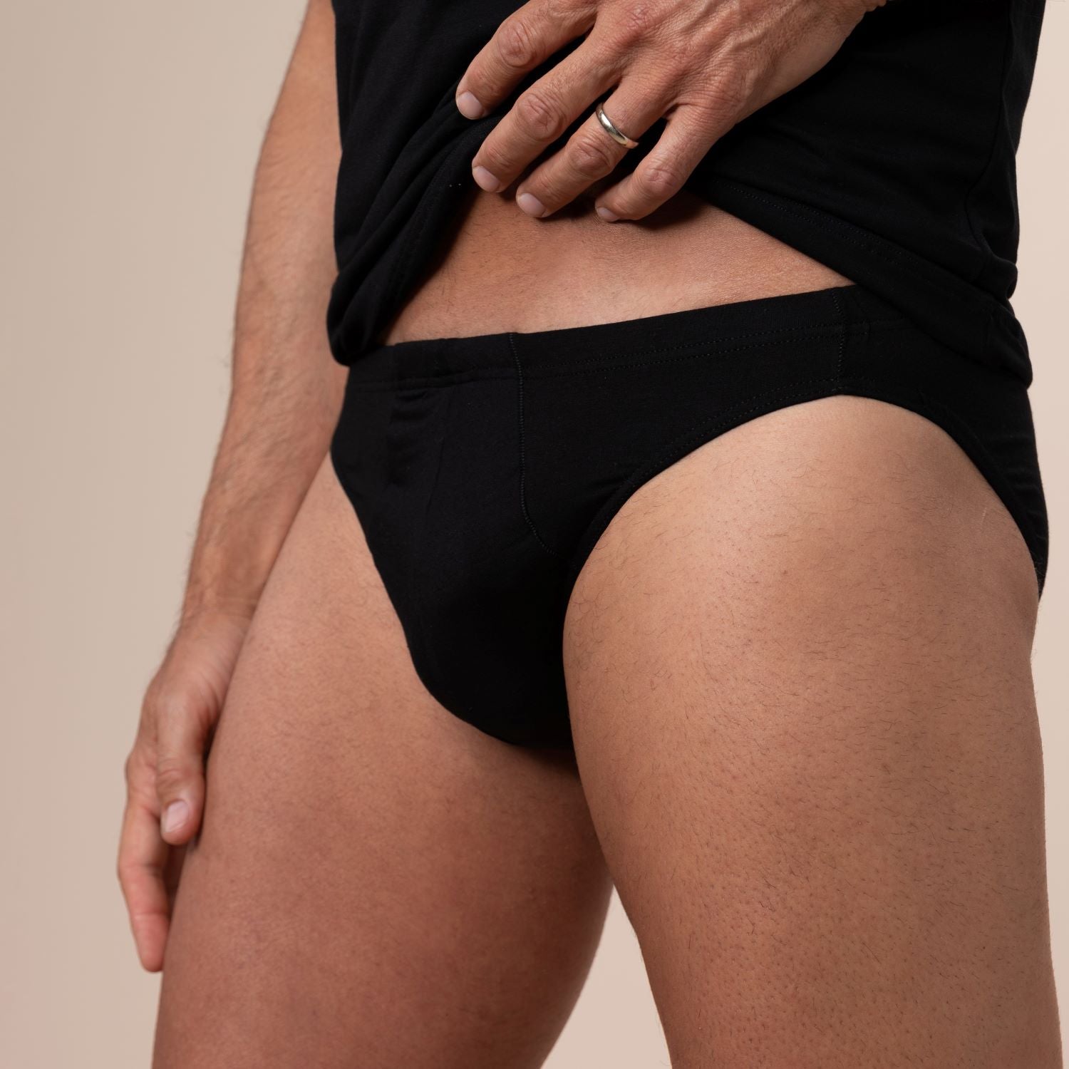 Men's briefs in natural fabric