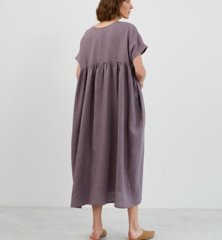 Abito midi manica corta in lino con vita impero arricciata