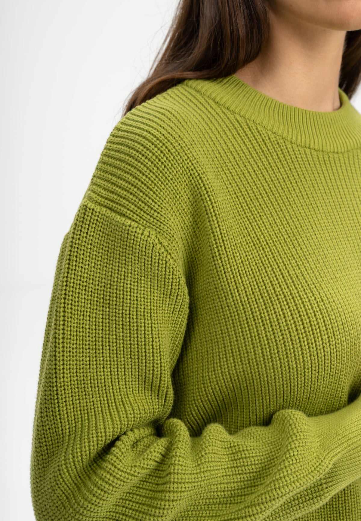 Maglione girocollo a costine in 100% caldo cotone organico