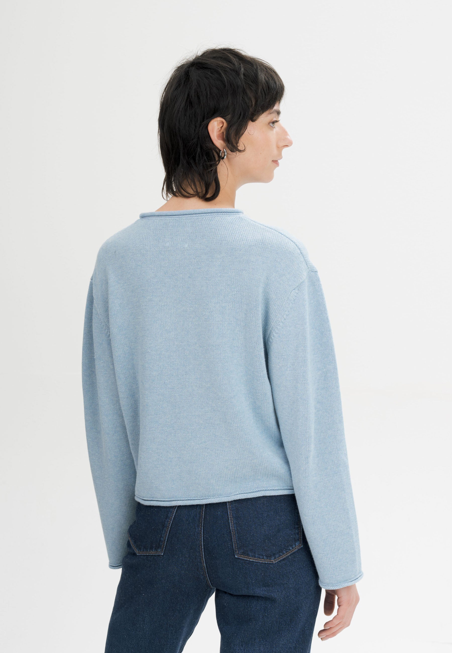 Maglia in Cotone Biologico – Girocollo e Vestibilità Boxy