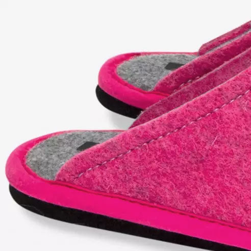 Recycled wool felt slippers